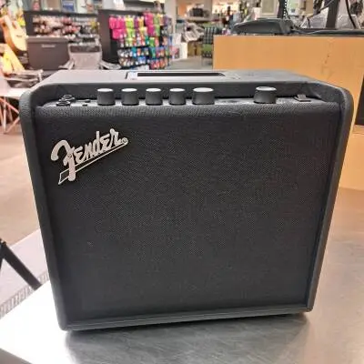 Fender Mustang LT25